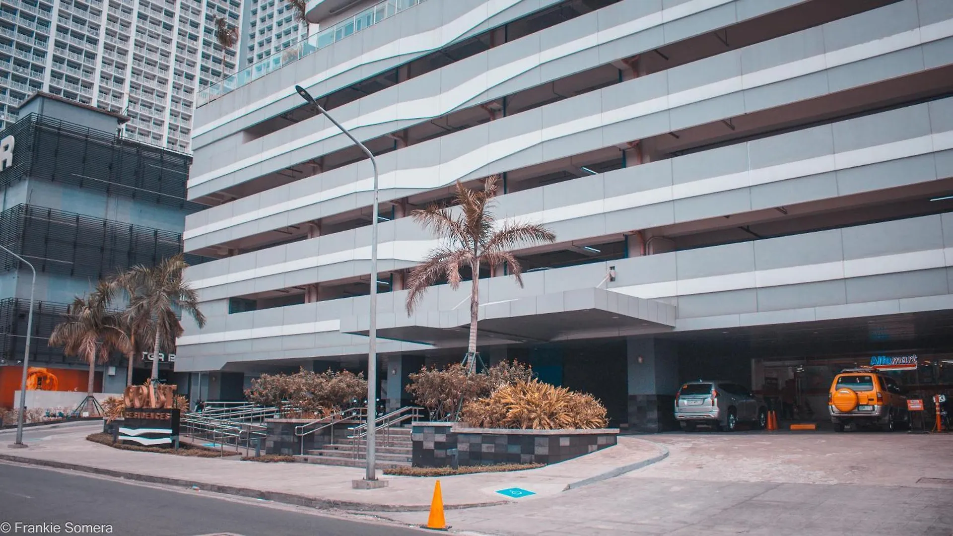 Apartment Coast Condo Penthouse In Pasay, Metro Manila Near Sm Mall Of Asia, Ninoy Aquino International Airport, World Trade Center, Star City, Intramuros Philippines