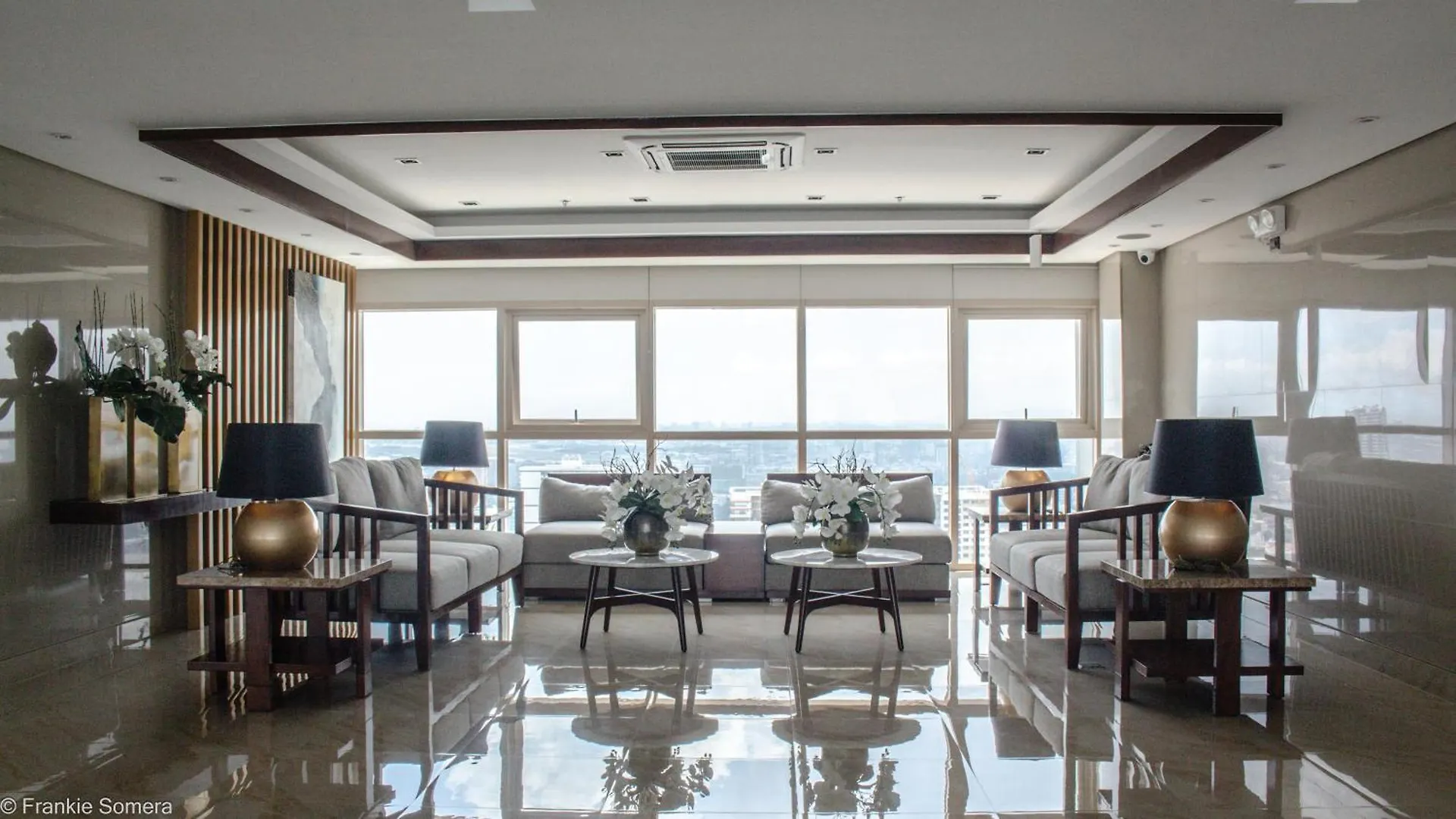 Apartment Coast Condo Penthouse In Pasay, Metro Manila Near Sm Mall Of Asia, Ninoy Aquino International Airport, World Trade Center, Star City, Intramuros Philippines