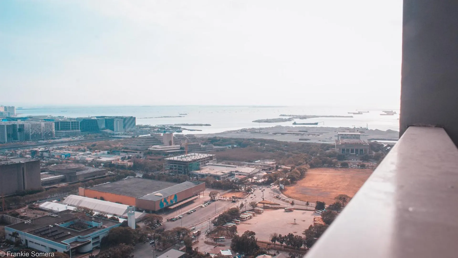 Coast Condo Penthouse In Pasay, Metro Manila Near Sm Mall Of Asia, Ninoy Aquino International Airport, World Trade Center, Star City, Intramuros