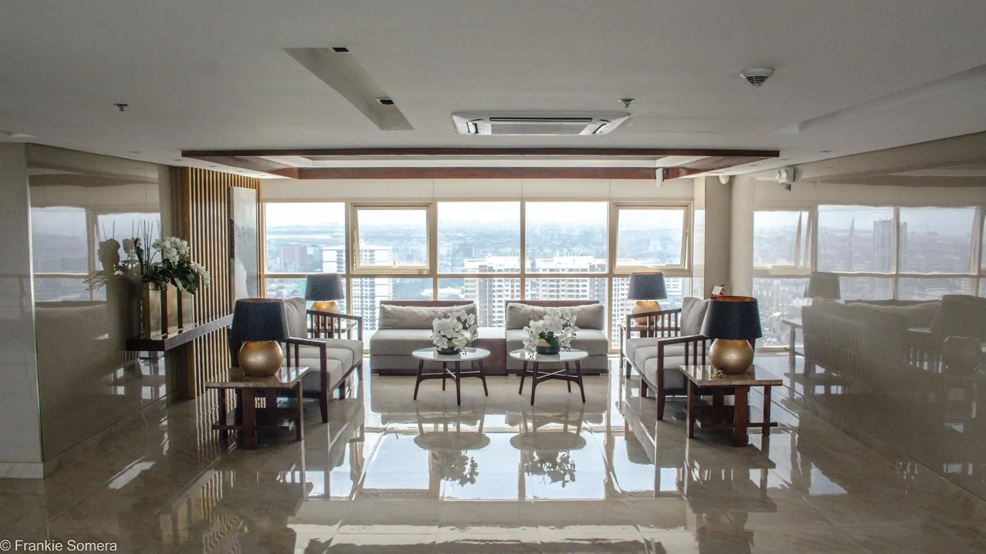 Apartment Coast Condo Penthouse In Pasay, Metro Manila Near Sm Mall Of Asia, Ninoy Aquino International Airport, World Trade Center, Star City, Intramuros
